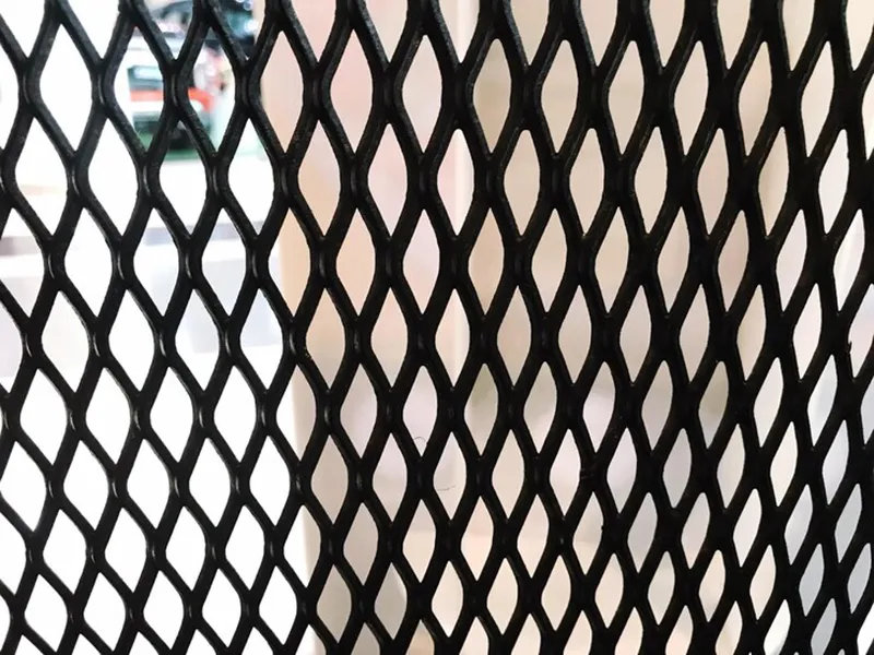 ورق های استرچ متال